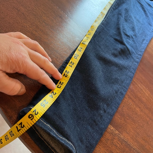 Frame Denim || Le High Skinny Crop Jeans - Picture 6 of 10